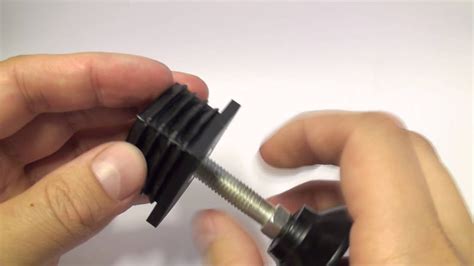 Шарнирная опора и заглушка 40x40 с резьбой - YouTube