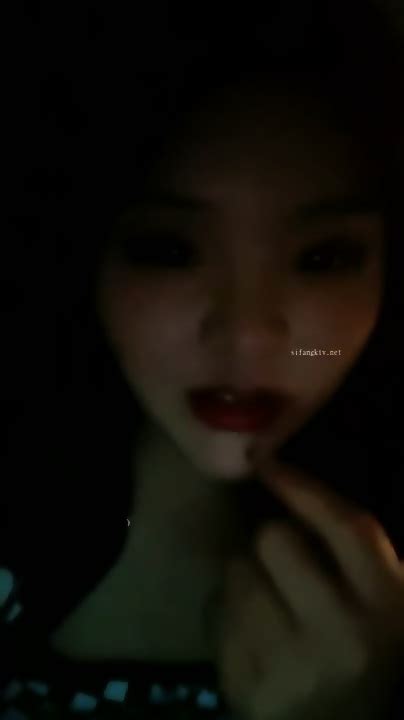 Busty Girl Goes Naked In The Wild B X