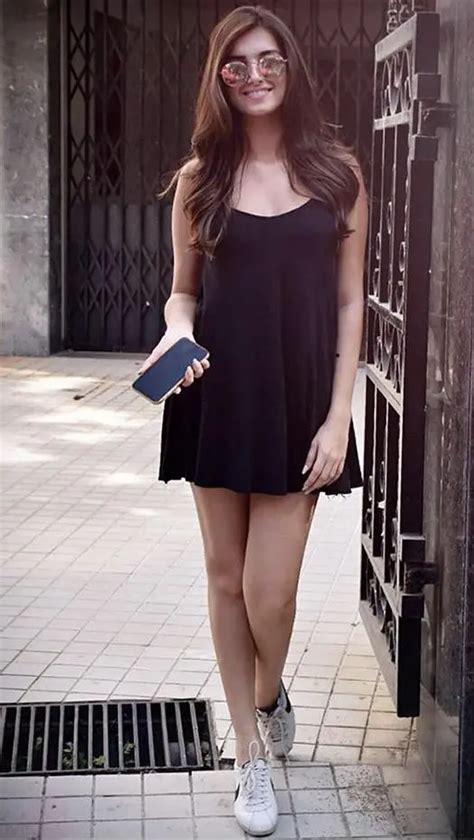 Perfect Combo Of Cute And Hot Scrolller