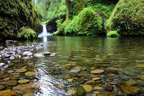 Punchbowl By Jim Punchbowl Falls Eagle Creek Trail Colum Flickr