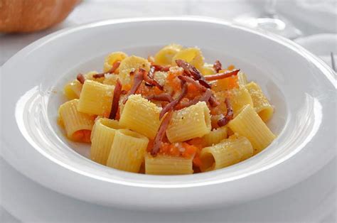 Ricetta Pasta Con Zucca E Speck La Ricetta Della Cucina Imperfetta