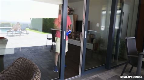 Hiding Her Bikini Octokuro Jordi El Nino Polla Octokuro Model