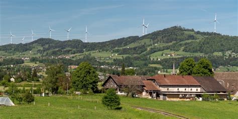 Windräder auf dem Bachtel Allmen und Hüttchopf Region