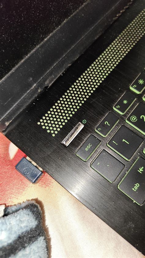 My power button went inside the laptop body(hate HP fr) : r/GamingLaptops
