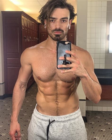 Andrés Mejia Vallejo Modelo Colombiano