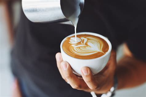 A Beginners 3 Step Guide To Making Amazing Latte Art