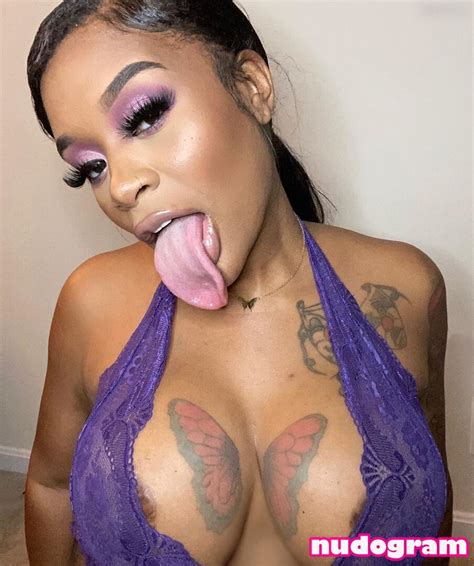 Kakey Realkakeyy Lickmykakez Nude Leaks Onlyfans Photo