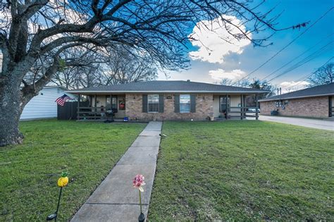 3430 Pewitt Dr Waco Tx 76706 Mls 220001 Redfin