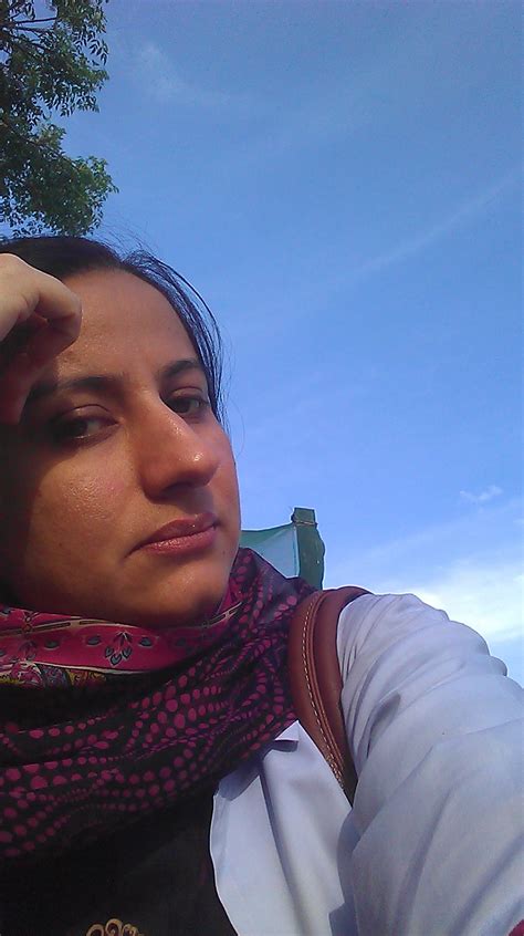 Pakistani Indian Bangladeshi Desi Beautiful Hot Girls 501 Pictures Shooshtime