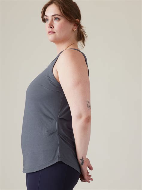 Outbound Scoop Neck Tank Athleta