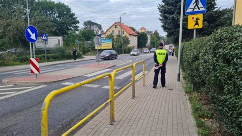 Rusza Akcja Bezpieczna Droga Do Szko Y Funkcjonariusze Patroluj