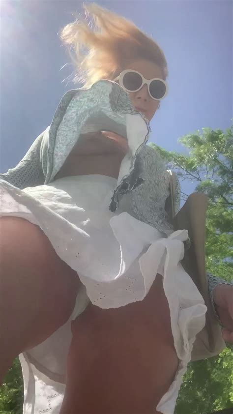 Boob Flash In The Wind Pics Xhamster