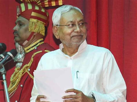 In Pics Nitish Kumar Takes Oath As Bihars Cm For The Eighth Time