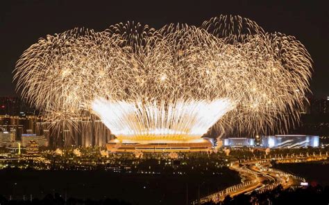 大运会开幕式五星红旗入场 传递这一抹最美的中国红 Bilibilib站无水印视频解析——yiuios易柚斯