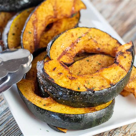 Easy Grilled Acorn Squash: Versatile Vegetable Side Dish