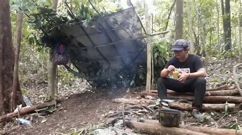 Bermalam Di Dalam Hutan Bertemu Kawan Baru Sabahan Survival Youtube