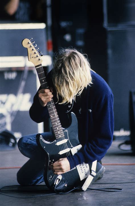 45 photos of kurt cobain – Artofit