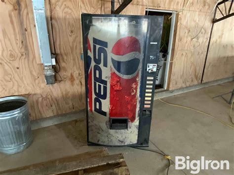 Dixie Narco Dncb Mc Pe Pepsi Machine Bigiron Auctions