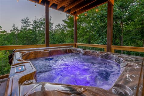 Extraordinary Cabins With Hot Tubs In Gatlinburg