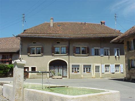 Croy-008 - Commune de Croy