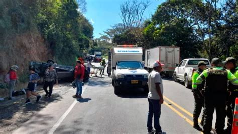 Una Mujer Muerta Y Tres Heridos Dejó Accidente De Tránsito