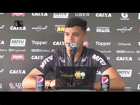 Técnico safado fudendo até o talo um time inteiro XVIDEOS