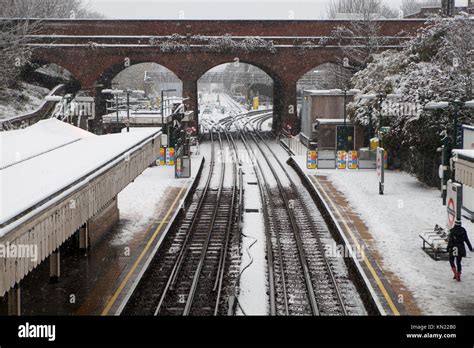 Finchley central snow hi-res stock photography and images - Alamy