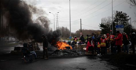 French Strikes Disrupt Fuel Deliveries Train And Air Traffic Dubai