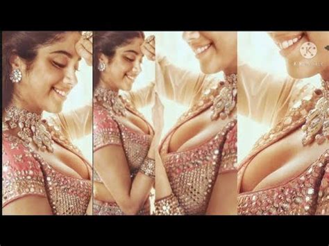 Hot Sexy Actress Jhanvi Kapoor Hot Compilation Vertical Video Viral