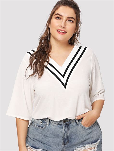 Plus V Neckline Striped Tee SheIn Sheinside Looks Plus Size Roupas