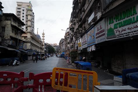 In Photos: Mumbai's Famed Mohammed Ali Road Is Uncharacteristically ...