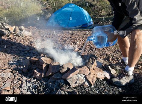 Drowning Hi Res Stock Photography And Images Alamy
