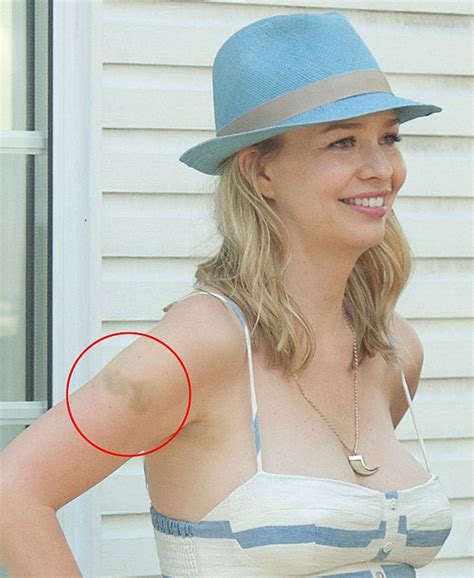 4 Hot Sexy Marissa Hermer Bikini Pics