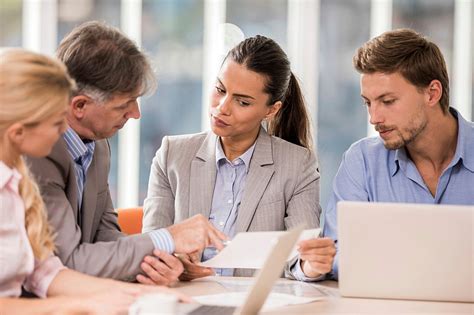 Comunicación interna en la empresa Tipos características y herramientas