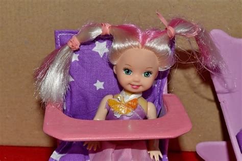 Kostenlose Bild blonde Haare Puppe Kunststoff schöne blond untergeordnete Kindheit