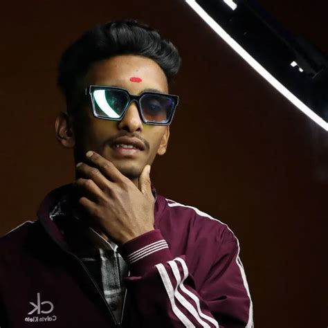 😎👈 𝗦𝗶𝗻𝗴𝗹𝗲 Vinodvk3995 • Threads Say More