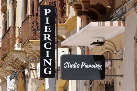 Selbstständig machen mit einem Piercing Studio selbststaendig de