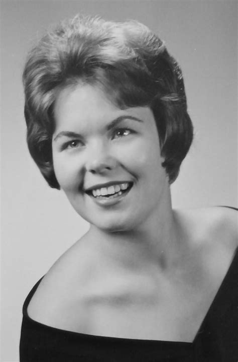 Where to find the boston globe latest obituaries online today 30