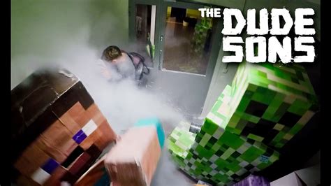 Minecraft Exploding Creeper Scare Prank Minecraft Pranks Part 6 Youtube