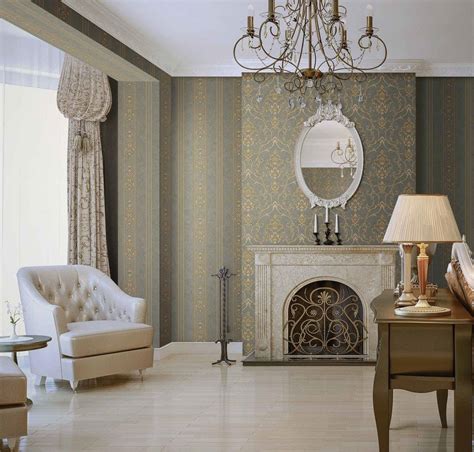 Обои с вензелями в гостиной (34 фото)