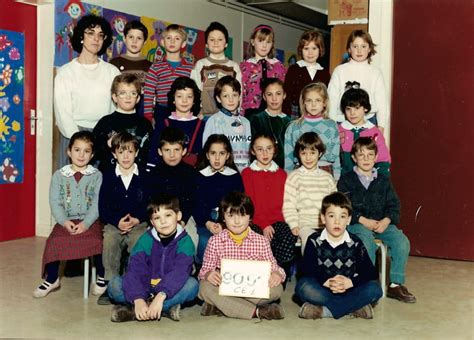 Photo De Classe Ce De Ecole Des Charmes Avilly Saint