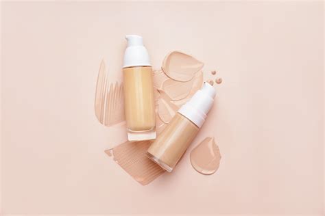 The 10 Best Natural Foundations (For Every Skin Type!) | Better Goods