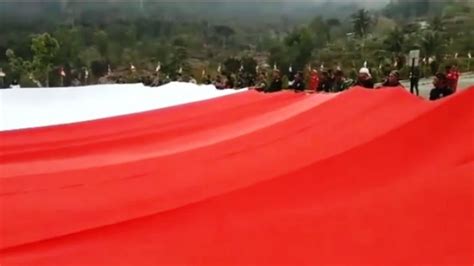 Bendera Merah Putih Raksasa Akan Berkibar Di Puncak Gunung Api Purba