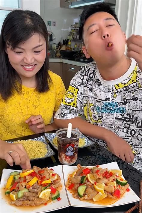 Top Million Views In Tik Tok Husband And Wife Prank Eating 🤣😍 Husband