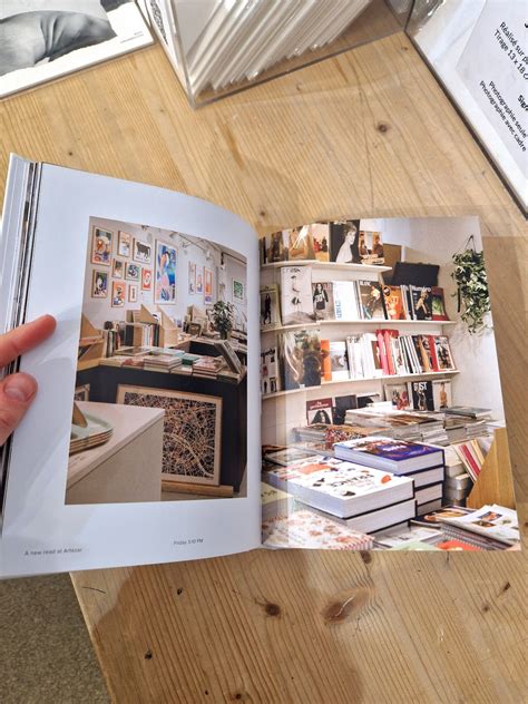 THE WEEKENDER - PARIS - Artazart