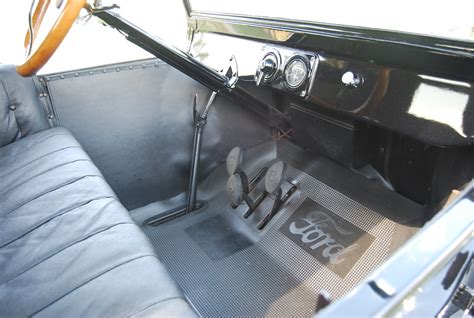 1924 Ford Model T Interior The Three Pedals Are From Righ Flickr