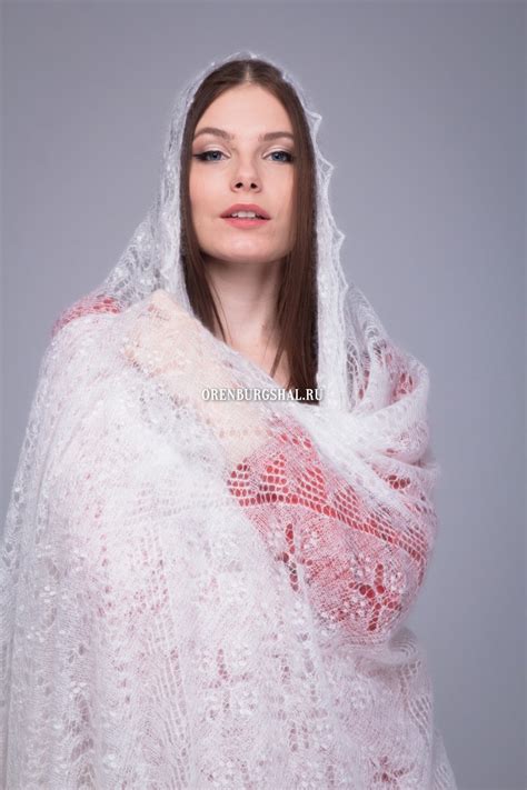 Роскошный шедевр: купить паутинку белого цвета - Оренбургшаль