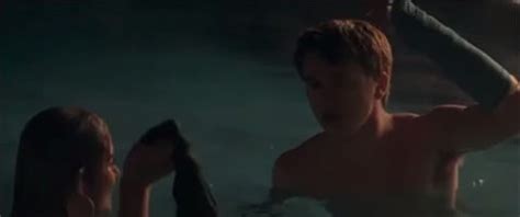 Guy Tricked Into Stripping Naked ThisVid