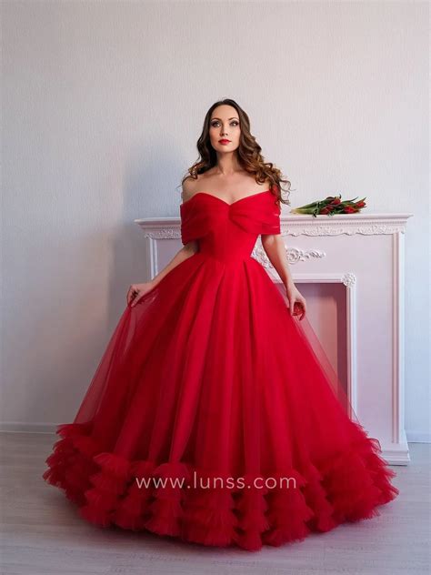 Red Tulle Off The Shoulder Ball Gown Photoshoot Dress Lunss