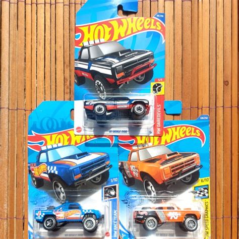 Jual HOTWHEELS 87 DODGE D100 2019 ORANGE 2021 BIRU 2022 HITAM